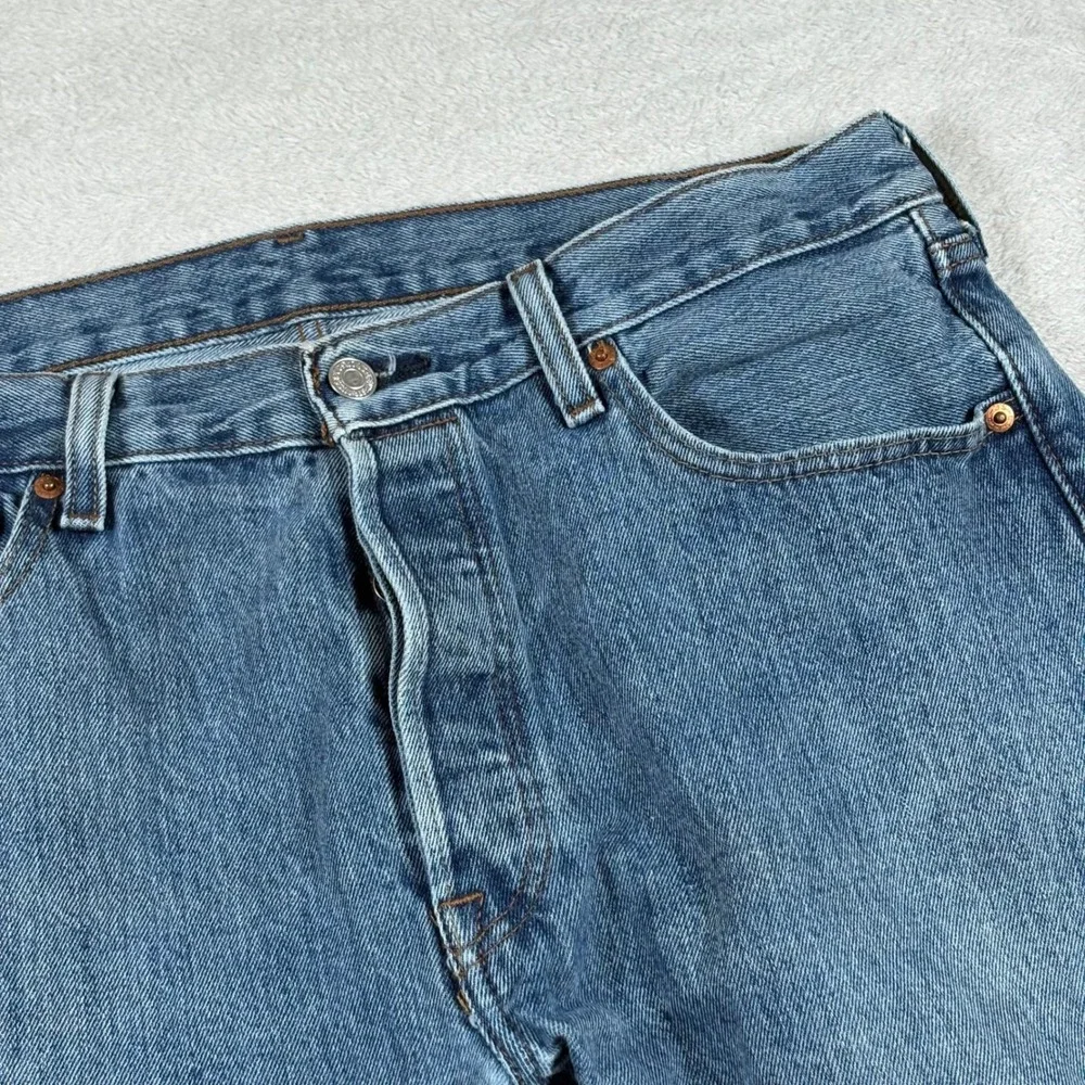 Levis 501 Original Fit Mens Blue Denim Straight Leg Button Fly Jeans 34x32